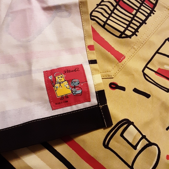 Funny Blue Q Apron with Grill Design Naughty - Picture 3 of 3